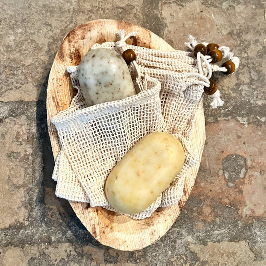 Sæbepose i bomuld. Sæbepose som sparer på sæben og skrubber og eksfoliere huden.