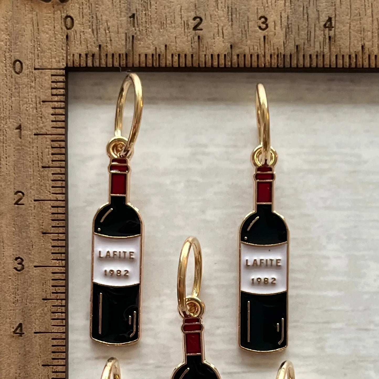 Vinflaske Strikkemarkør M-L Sjøgren