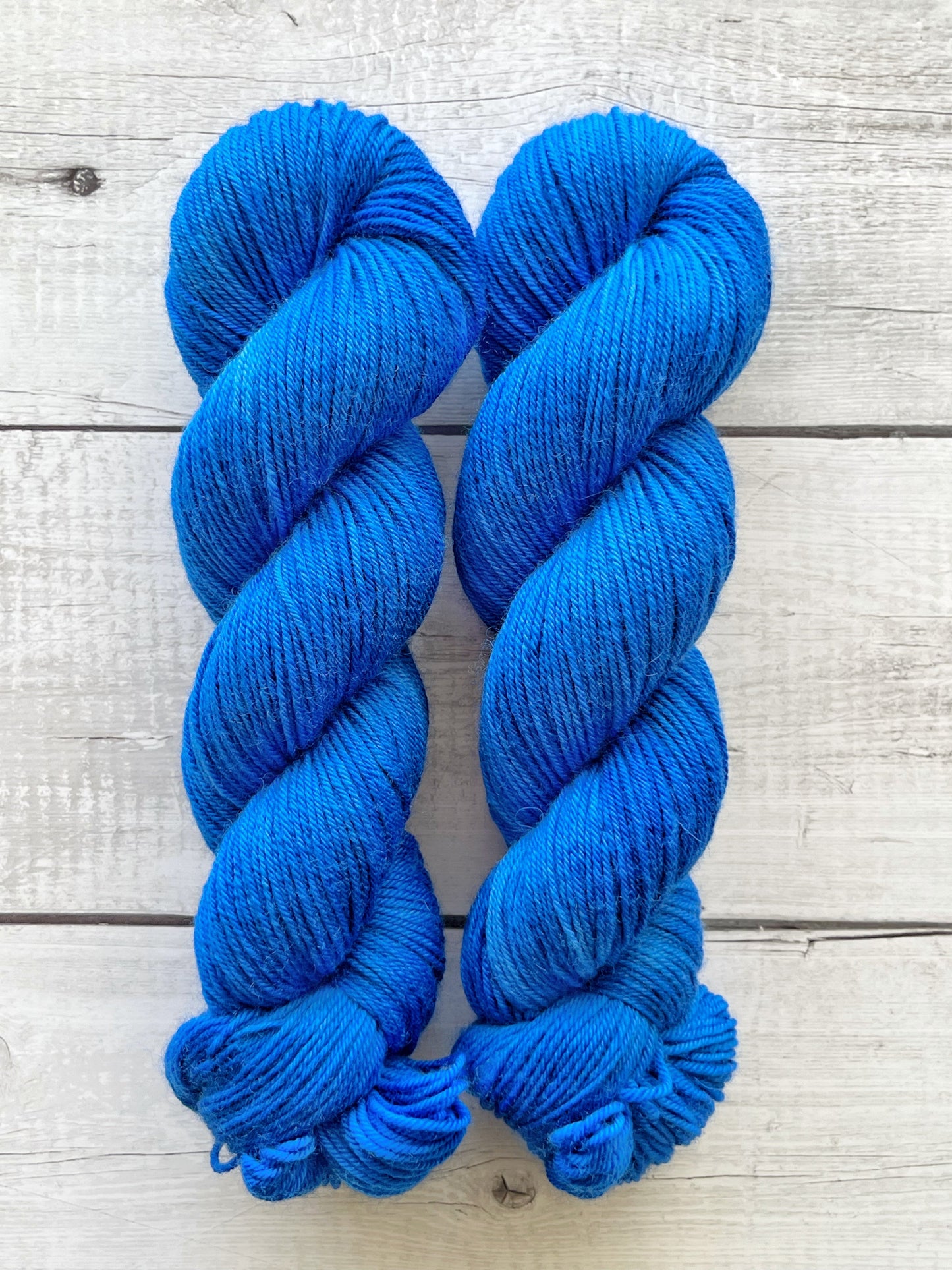 Bluefaced Leicester, Royal Blue M-L Sjøgren Håndfarvet Garn