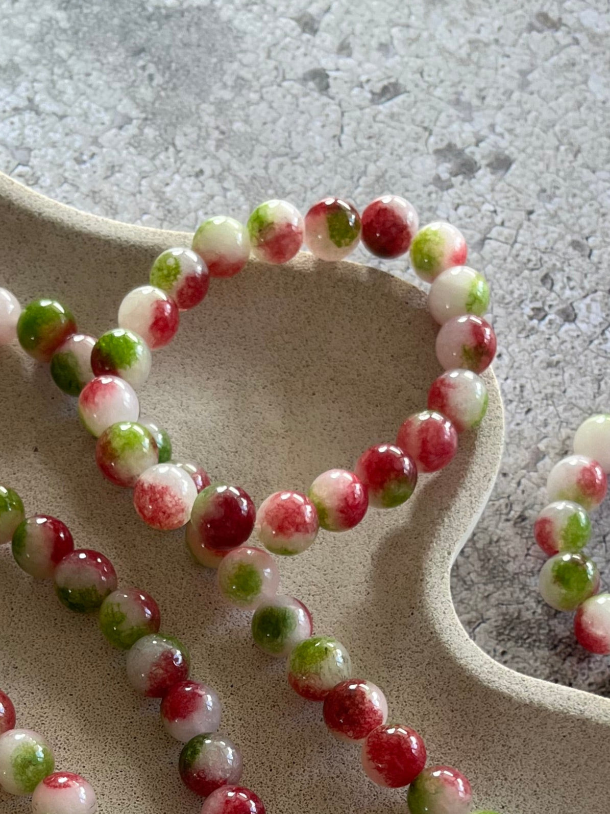Håndlavet krystal armbånd med vandmelon turmalin perler.