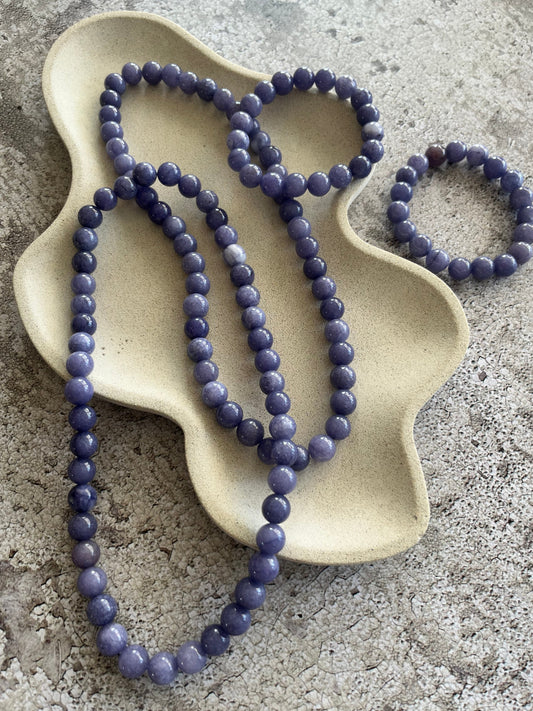 Håndlavet krystalperler halskæde med lilla angelit perler.