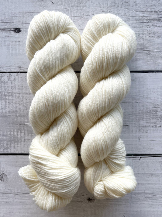 Farv dit eget garn med Ufarvet Garn, Merino Bamboo