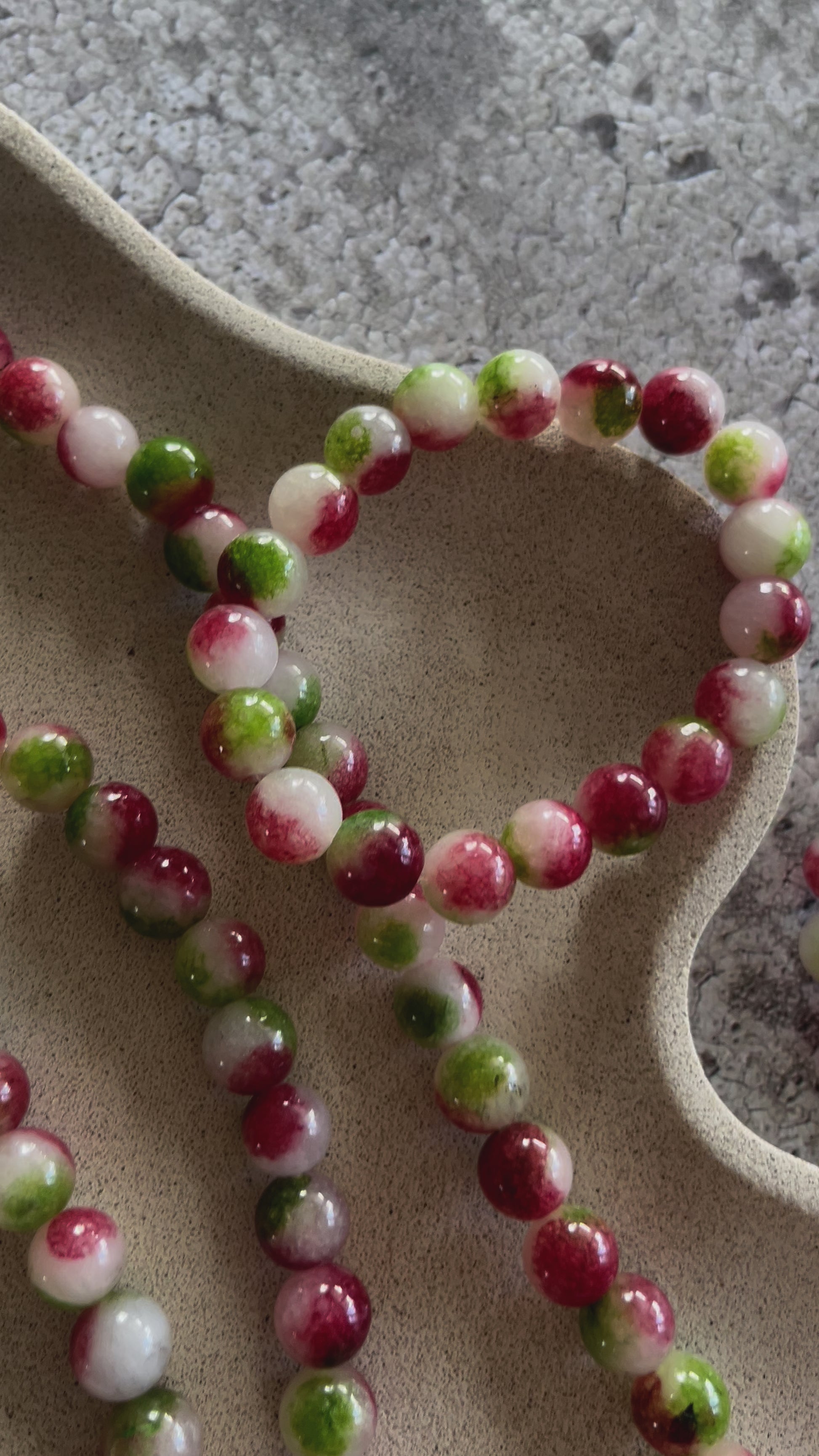 Håndlavet krystal halskæde med vandmelon turmalin perler.