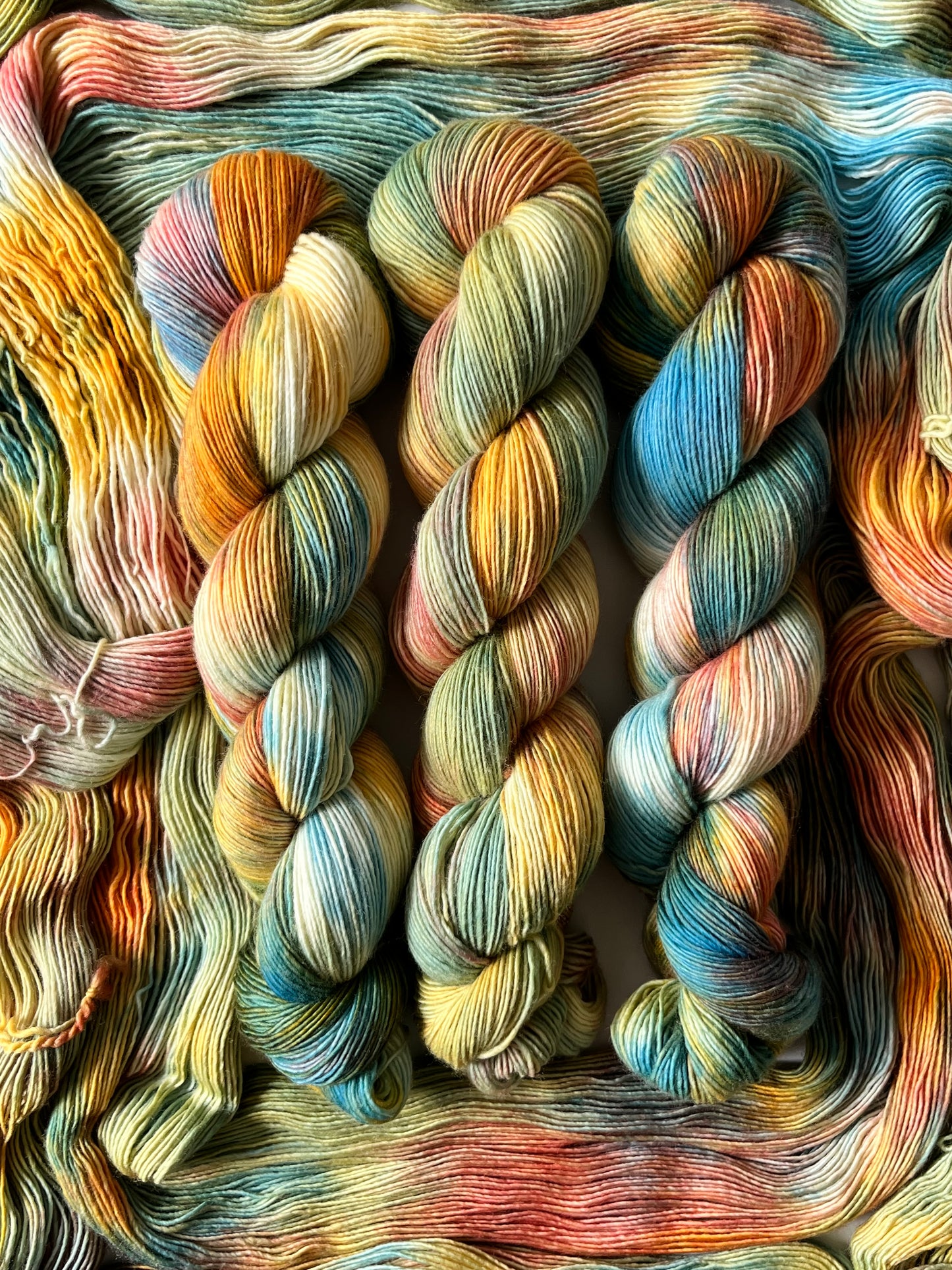 Mix-Selv Håndfarvet Garn, Single Merino