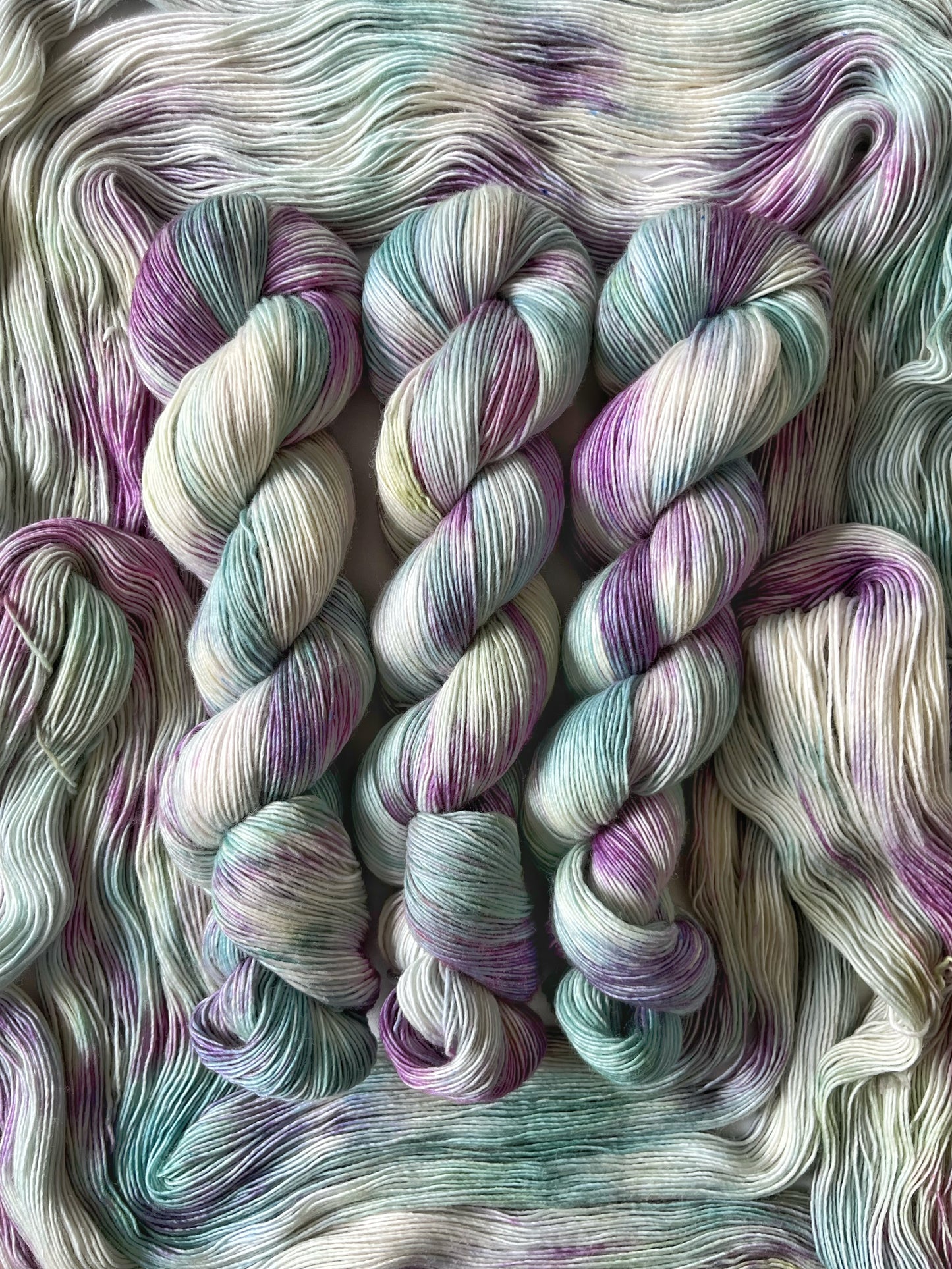 Mix-Selv Håndfarvet Garn, Single Merino