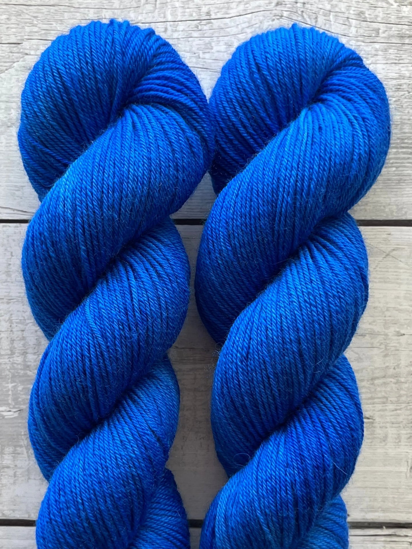 Bluefaced Leicester, Royal Blue M-L Sjøgren Håndfarvet Garn