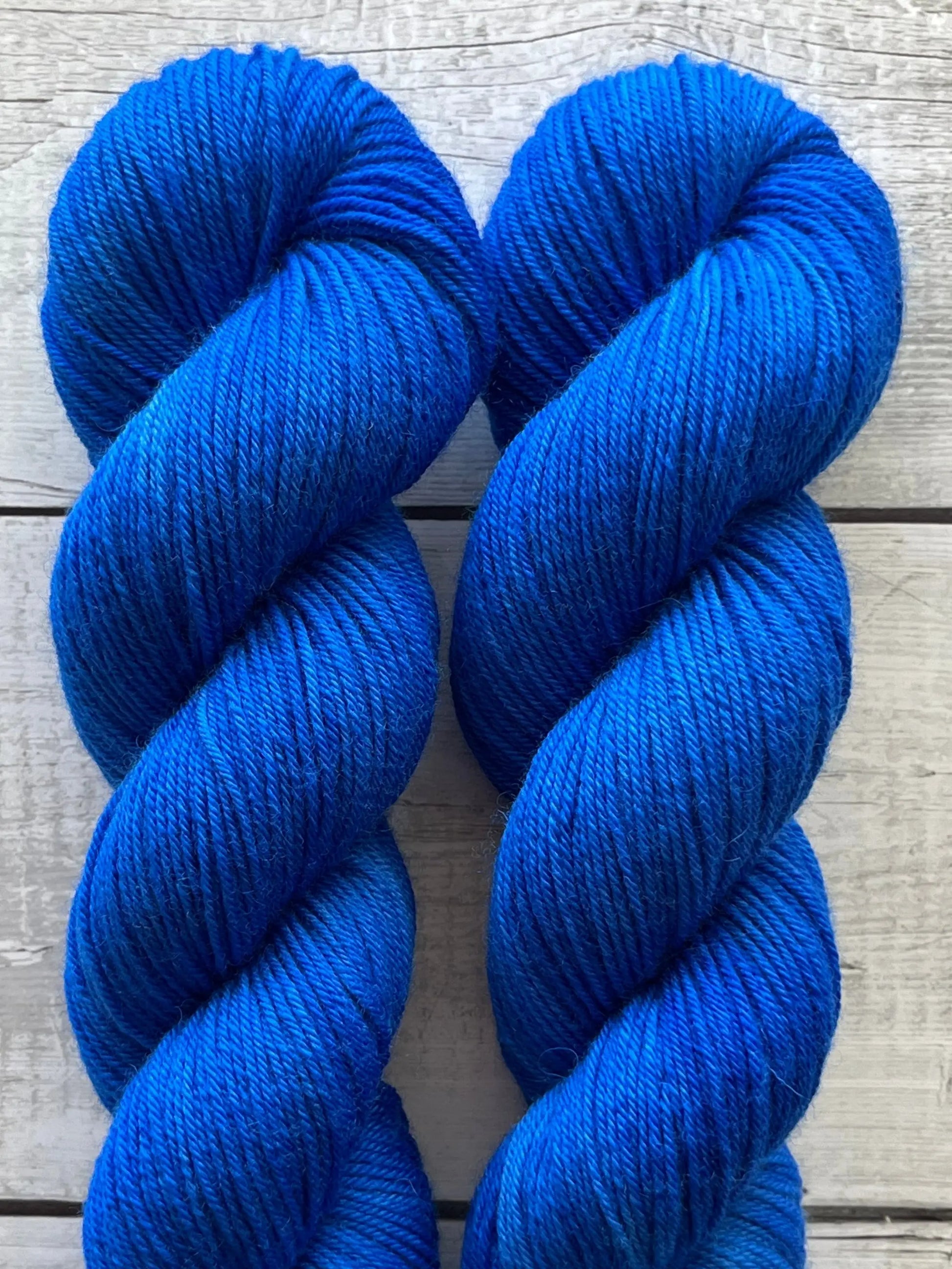 Bluefaced Leicester, Royal Blue M-L Sjøgren Håndfarvet Garn