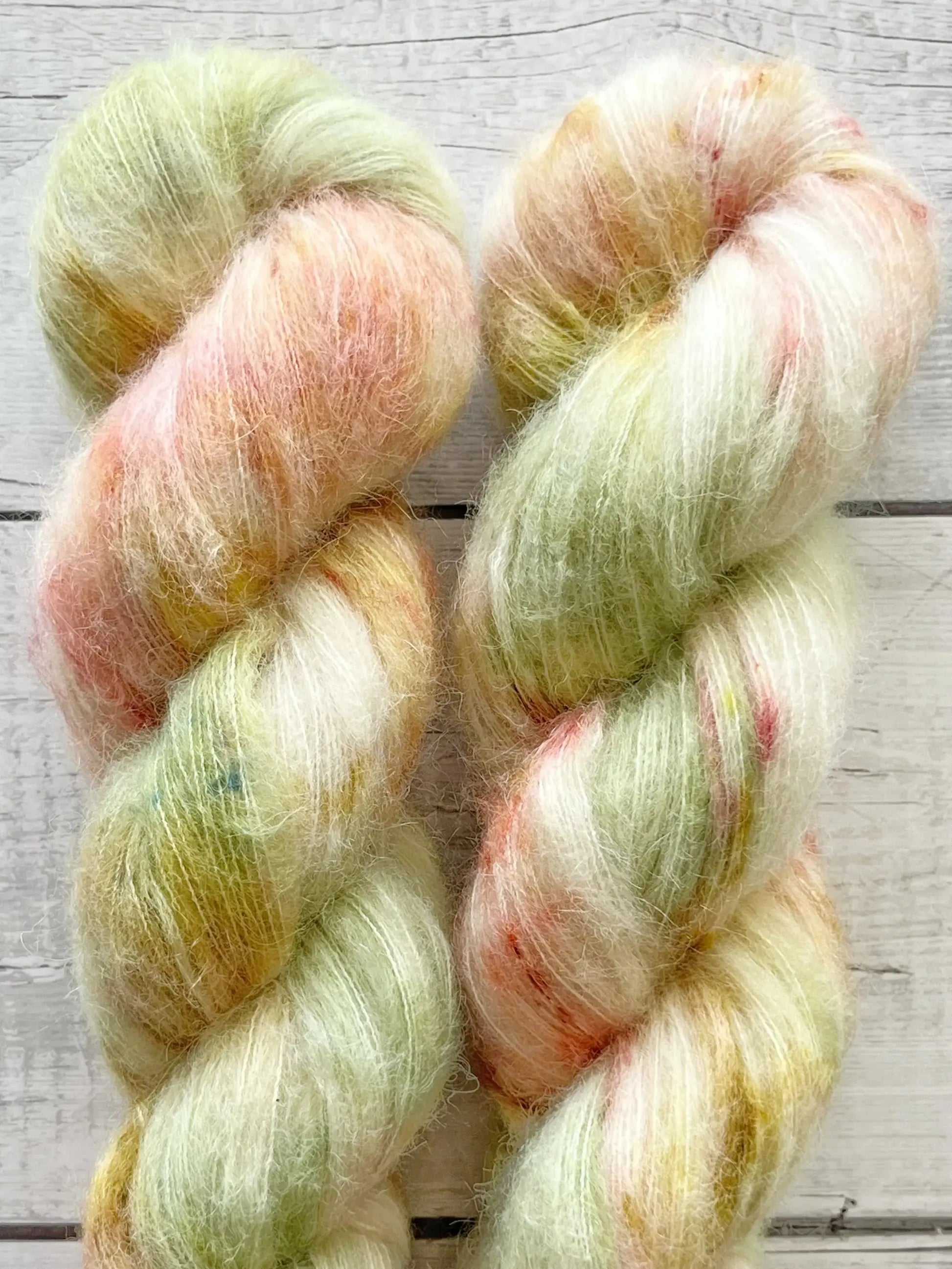 Suri Alpaca Silk, Pistachio Sorbet M-L Sjøgren Håndfarvet Garn
