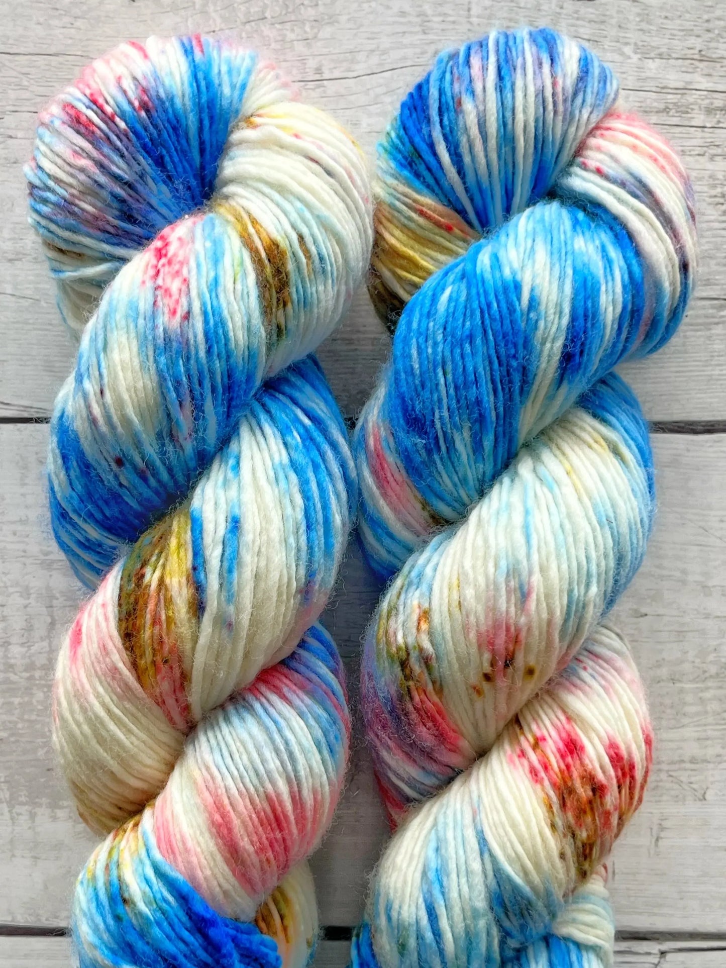 Single Merino DK, Blue Splash M-L Sjøgren Håndfarvet Garn