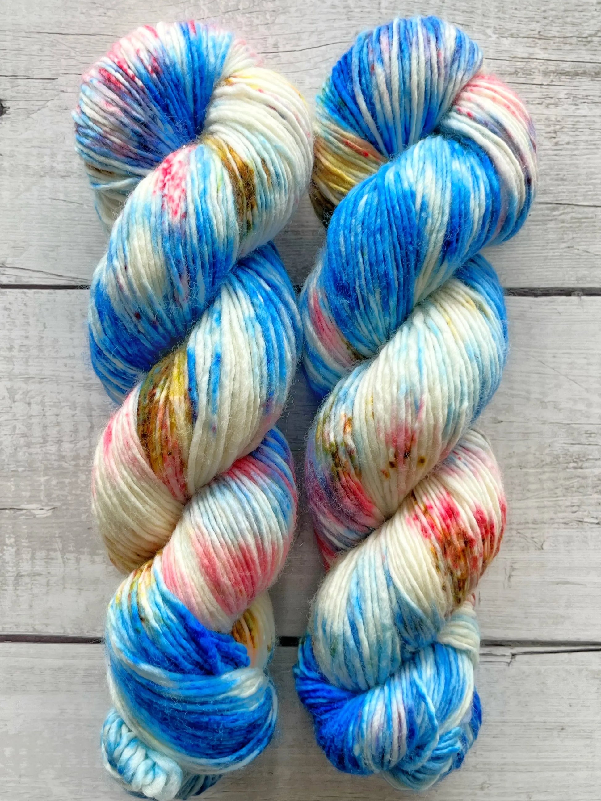 Single Merino DK, Blue Splash M-L Sjøgren Håndfarvet Garn