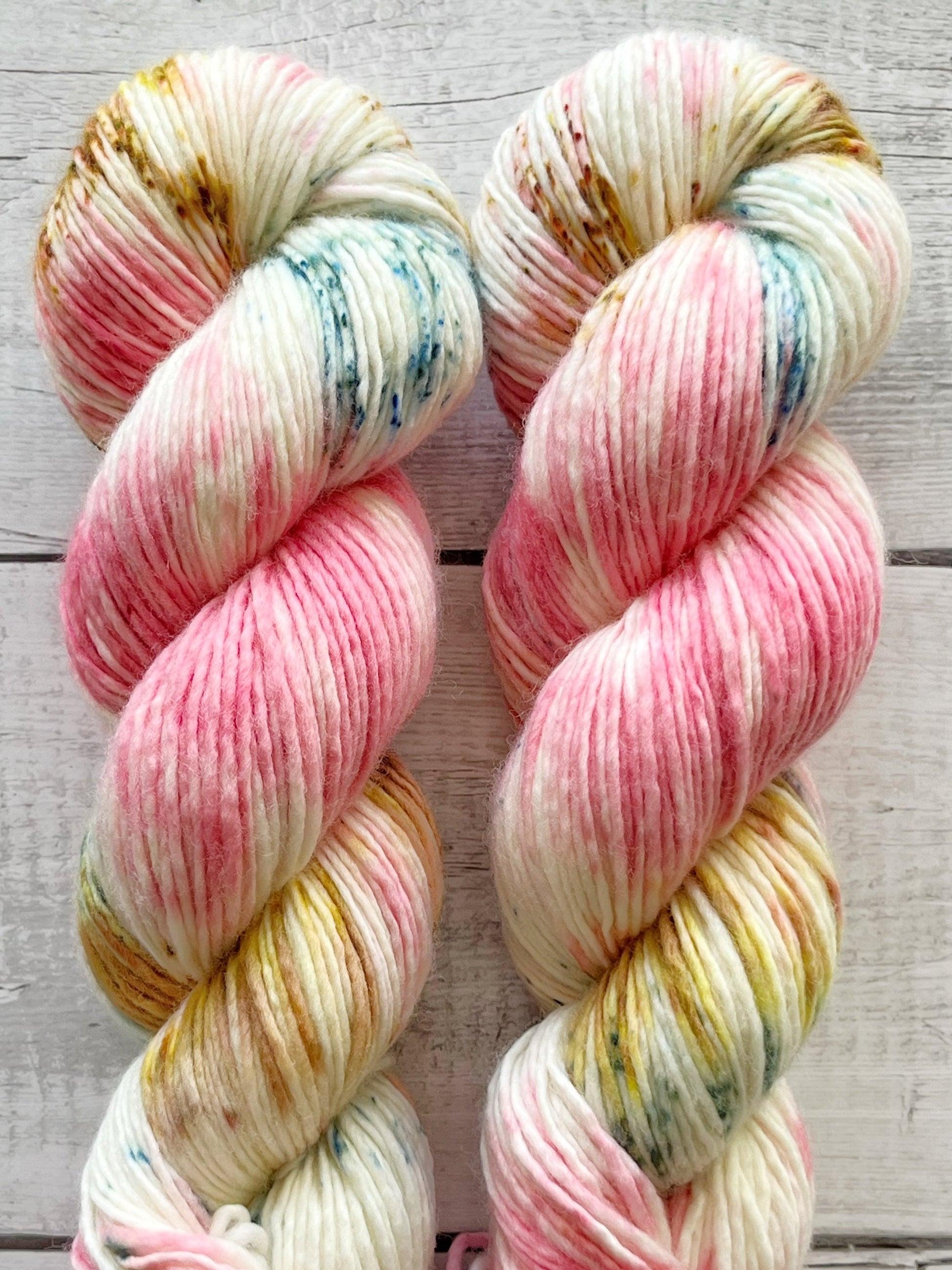 Single Merino DK, Flamingo Lagoon M-L Sjøgren Håndfarvet Garn