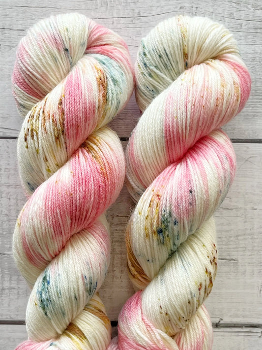Merino Bamboo, Flamingo Lagoon M-L Sjøgren Håndfarvet Garn