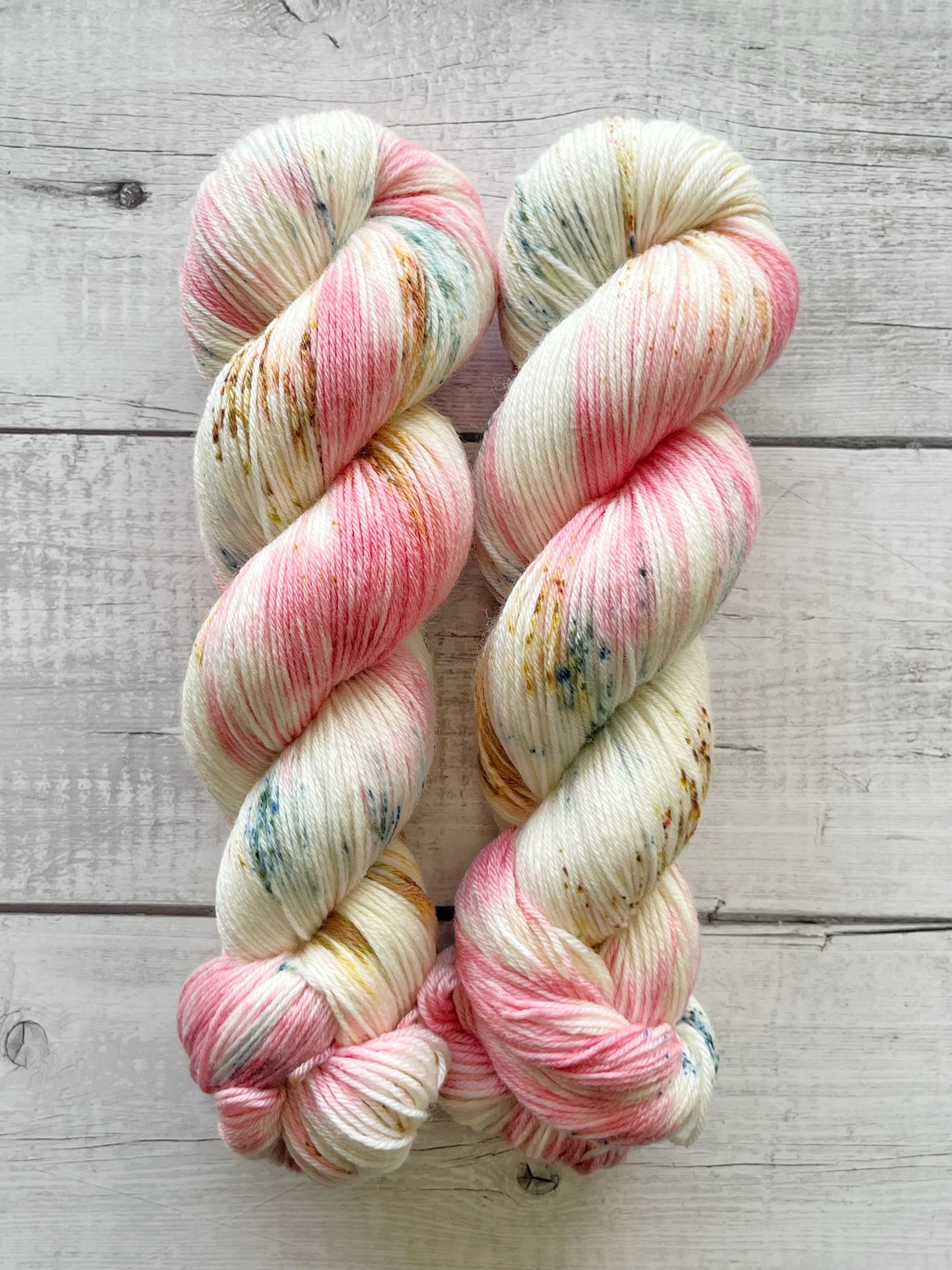 Merino Bamboo, Flamingo Lagoon M-L Sjøgren Håndfarvet Garn