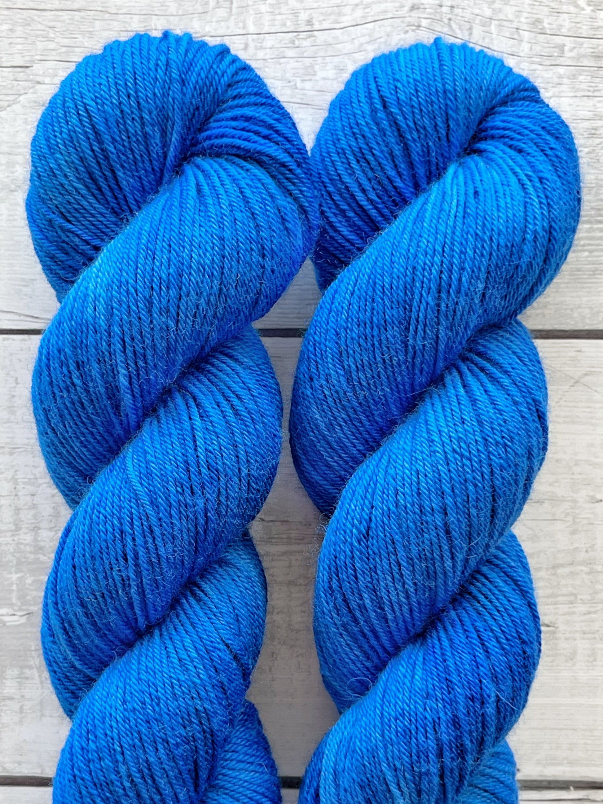 Bluefaced Leicester, Royal Blue M-L Sjøgren Håndfarvet Garn