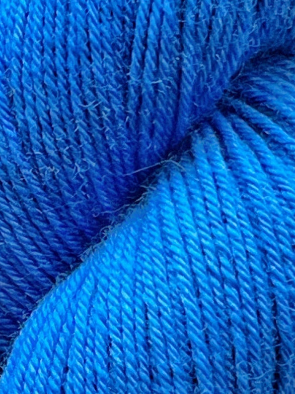 Bluefaced Leicester, Royal Blue M-L Sjøgren Håndfarvet Garn