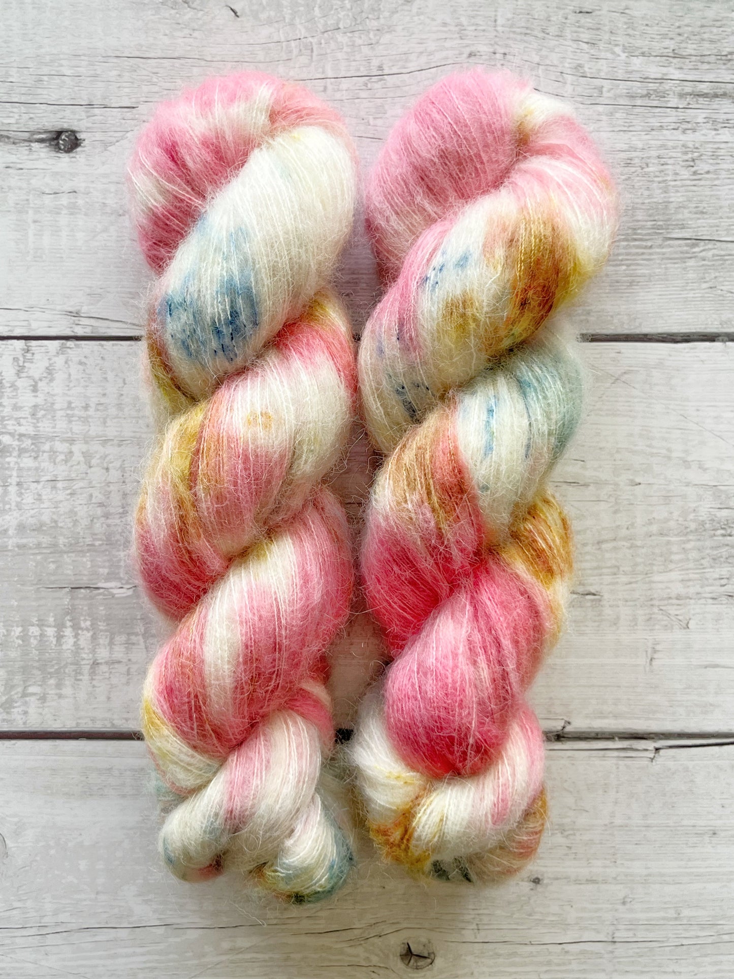 Suri Alpaca Silk, Flamingo Lagoon M-L Sjøgren Håndfarvet Garn