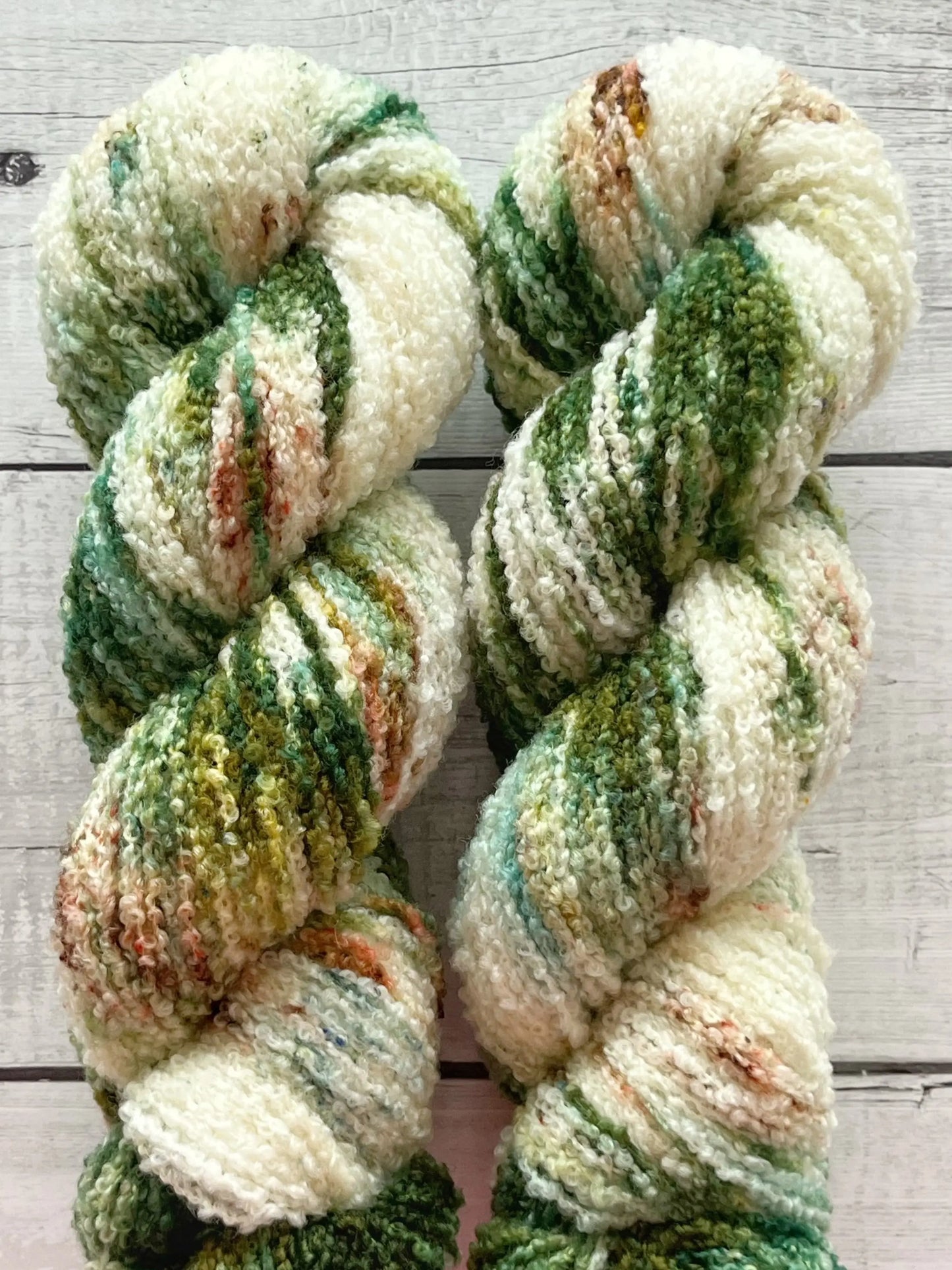 Merino Bouclé, Camouflage M-L Sjøgren Håndfarvet Garn