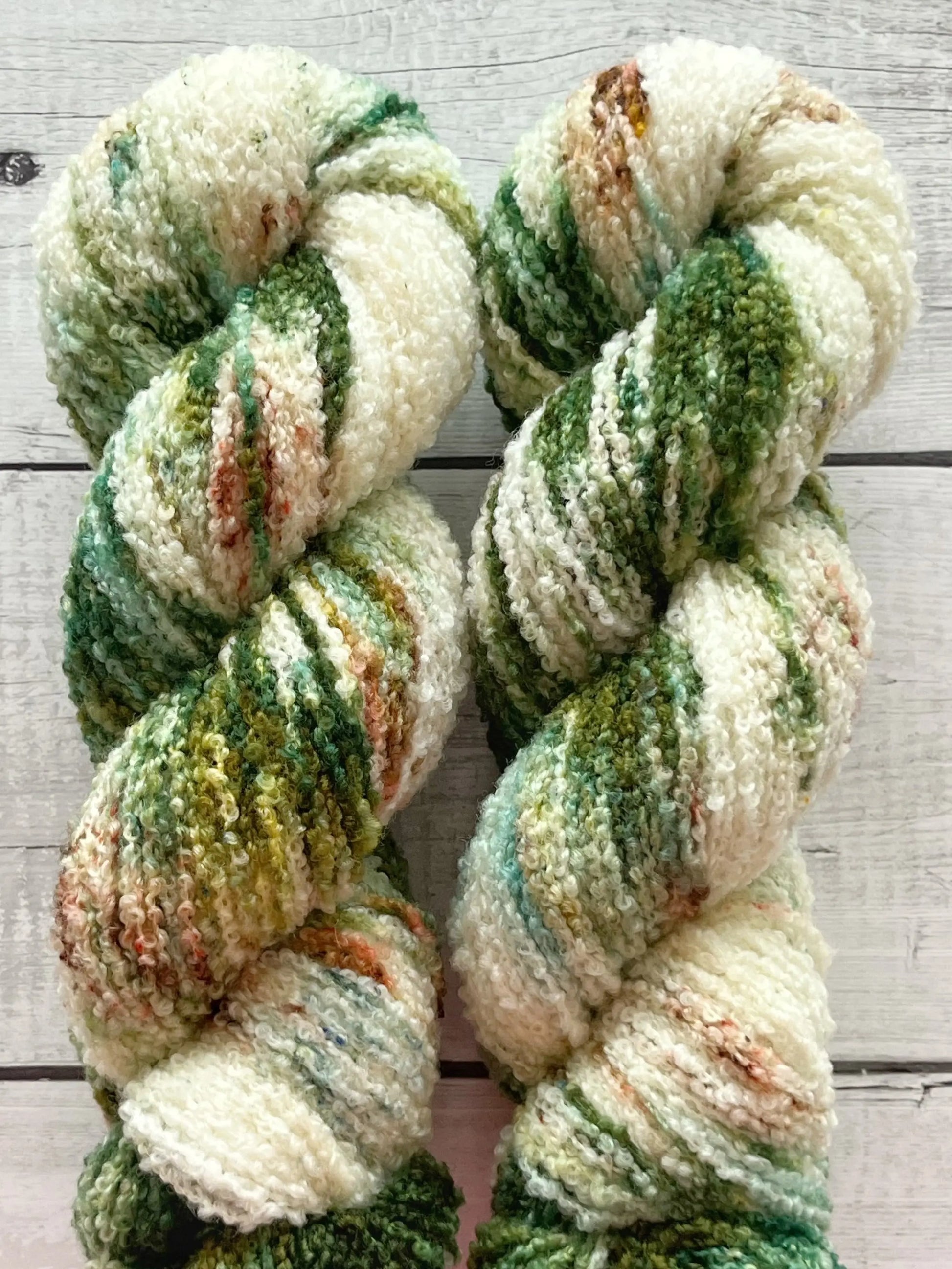 Merino Bouclé, Camouflage M-L Sjøgren Håndfarvet Garn