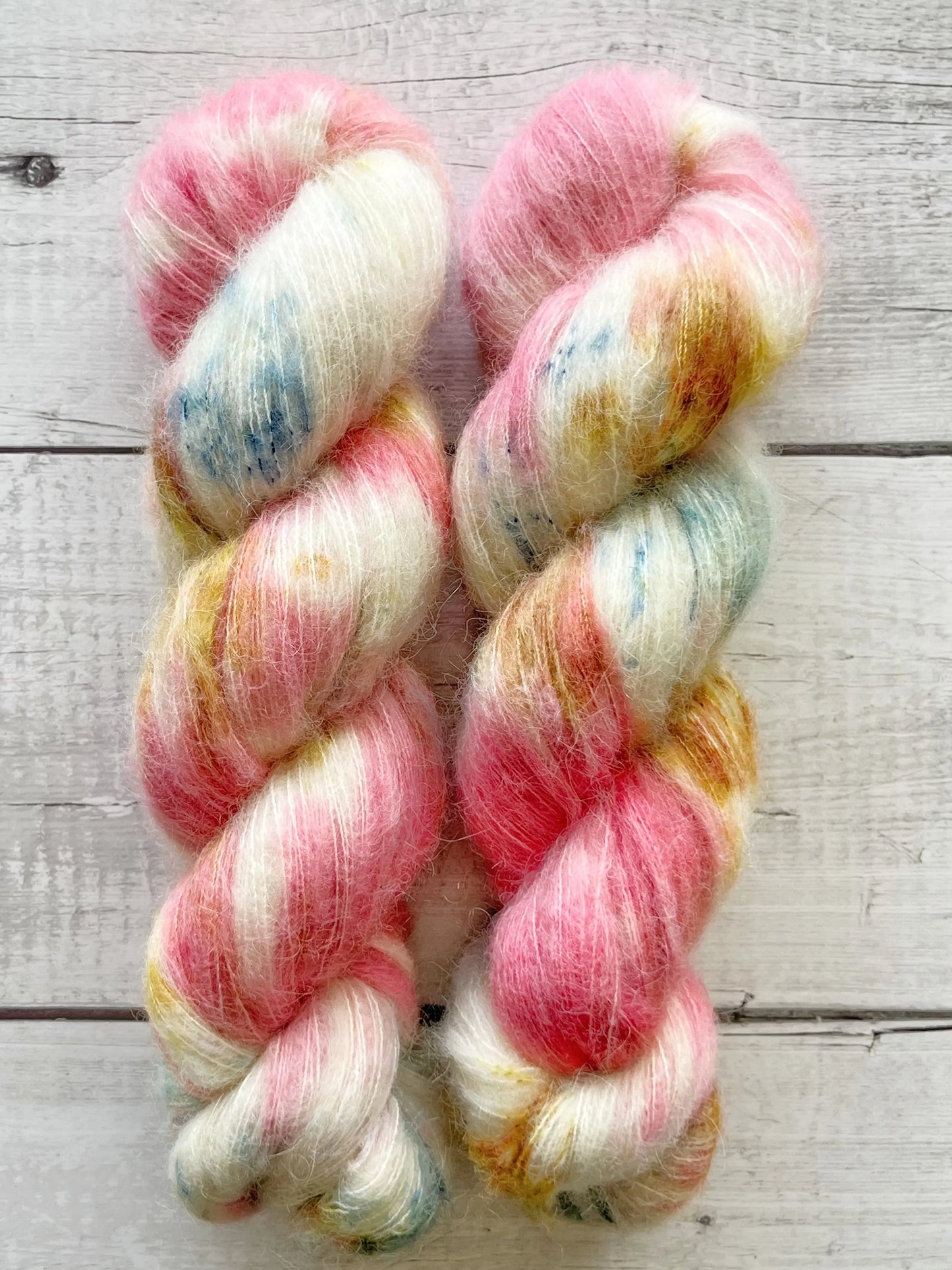 Suri Alpaca Silk, Flamingo Lagoon M-L Sjøgren Håndfarvet Garn