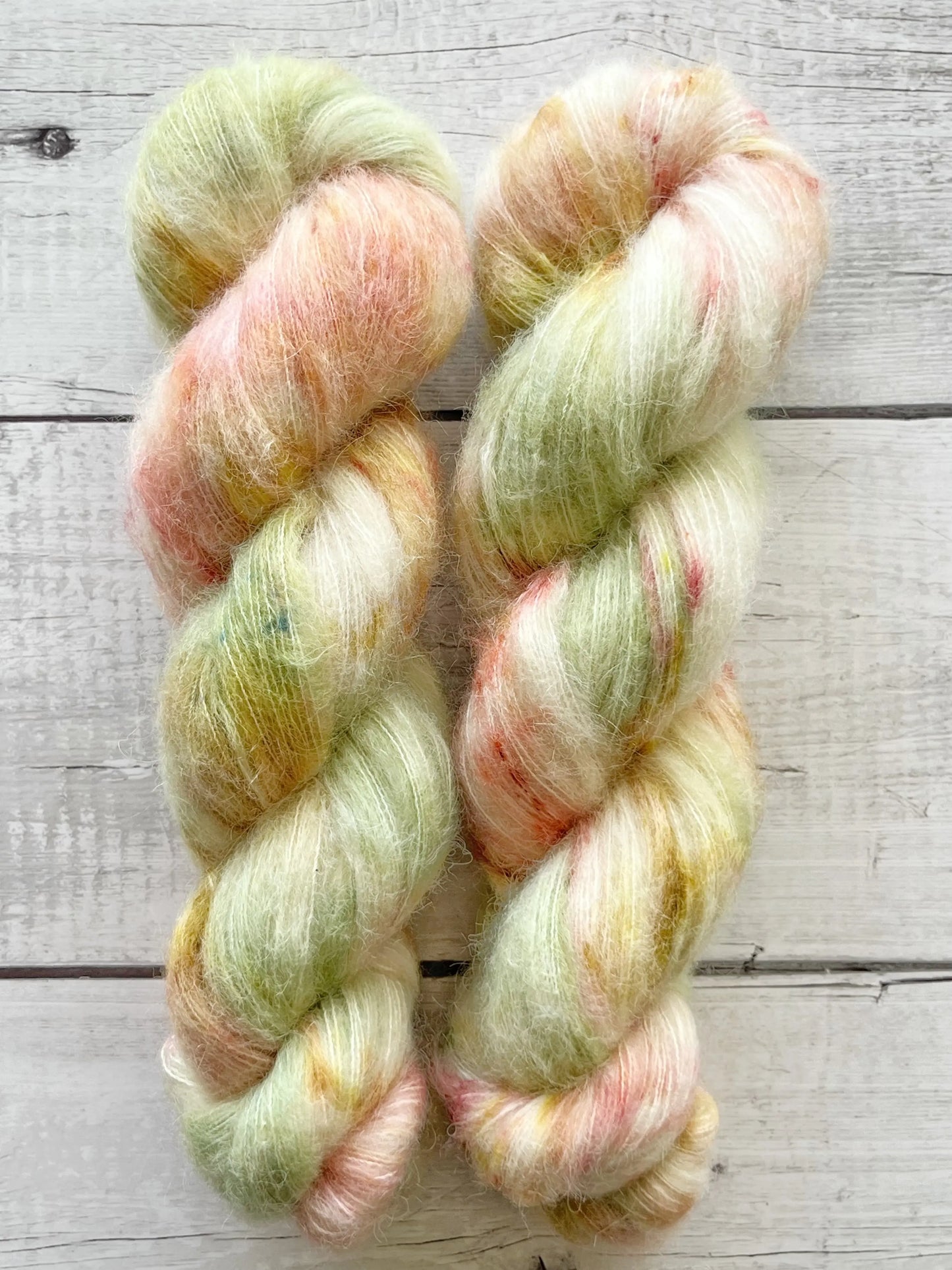 Suri Alpaca Silk, Pistachio Sorbet M-L Sjøgren Håndfarvet Garn