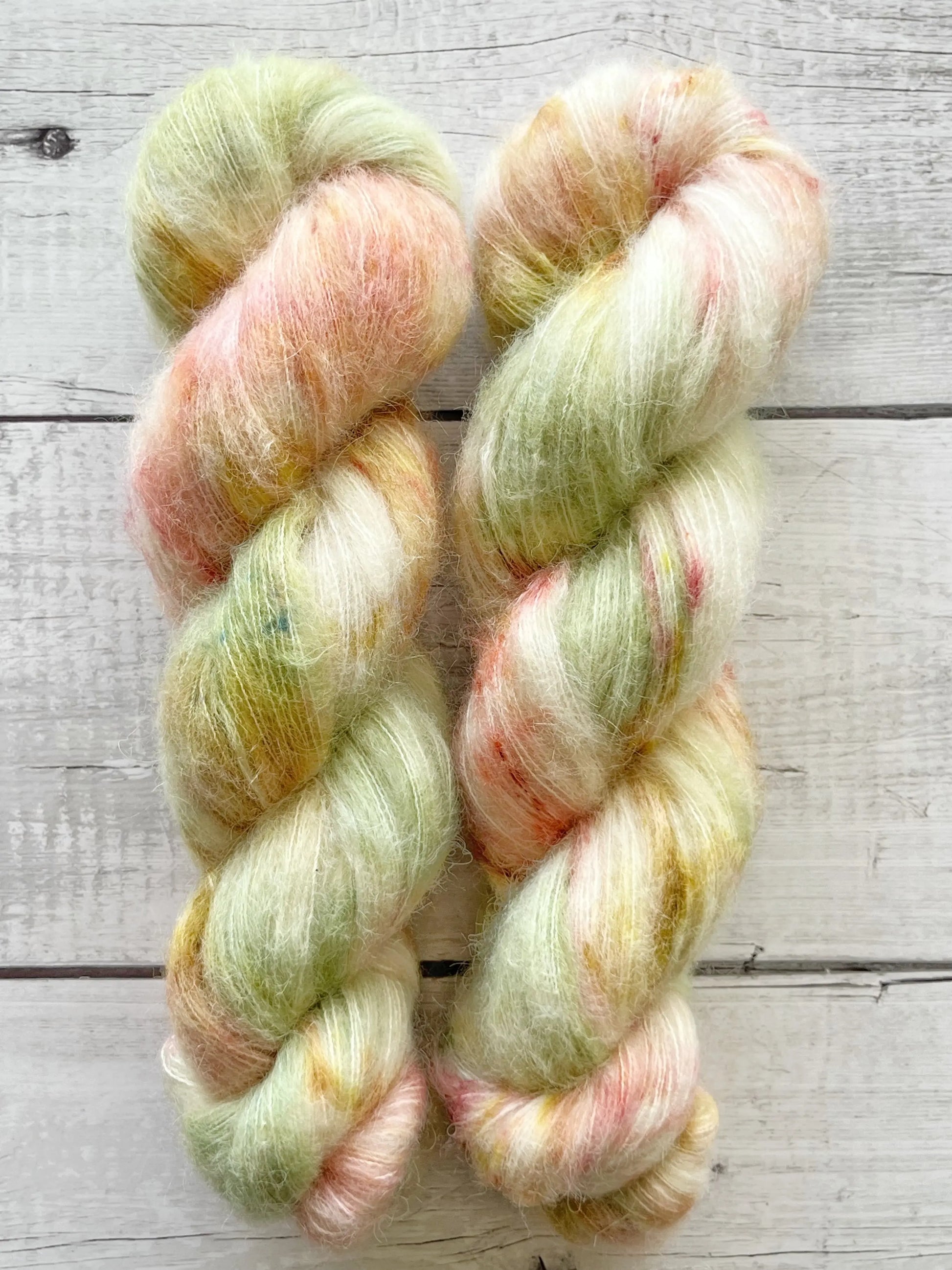 Suri Alpaca Silk, Pistachio Sorbet M-L Sjøgren Håndfarvet Garn